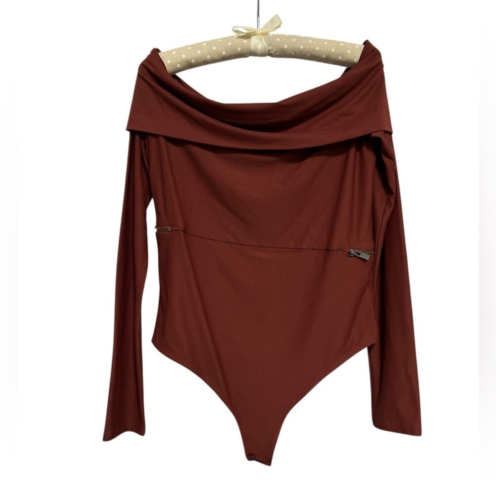 Alix Nyc Baxter Zipper Off-The-Shoulder Long Sleeve Body Suit